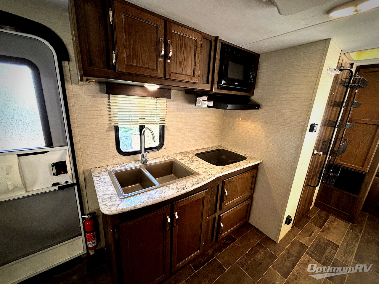 2017 Keystone Bullet Crossfire 2190EX Photo 6