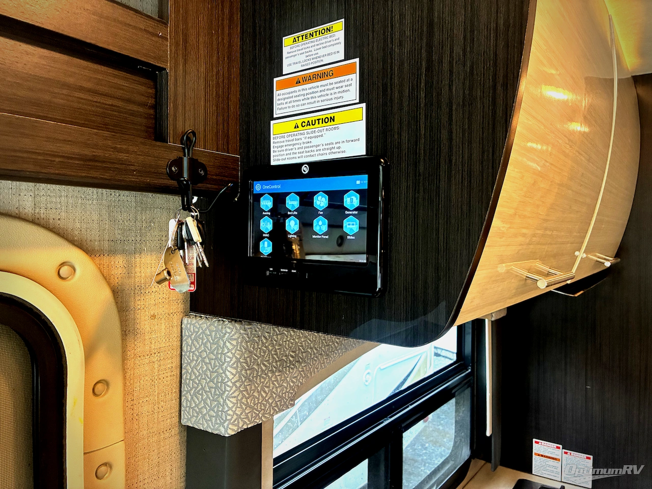 2019 Thor Vegas 25.6 Photo 12