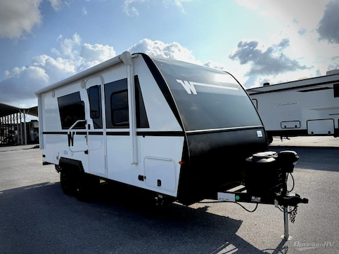 New 2027 Winnebago Micro Minnie 2108TB Featured Photo