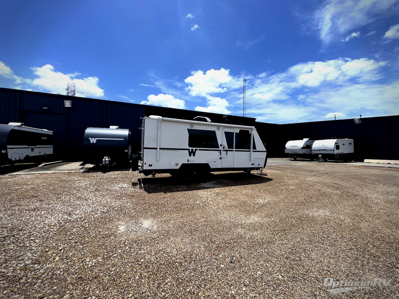 2027 Winnebago Micro Minnie 2200MBH Photo 2