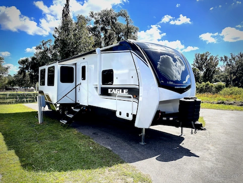 Used 2024 Jayco Eagle 312BHOK Featured Photo