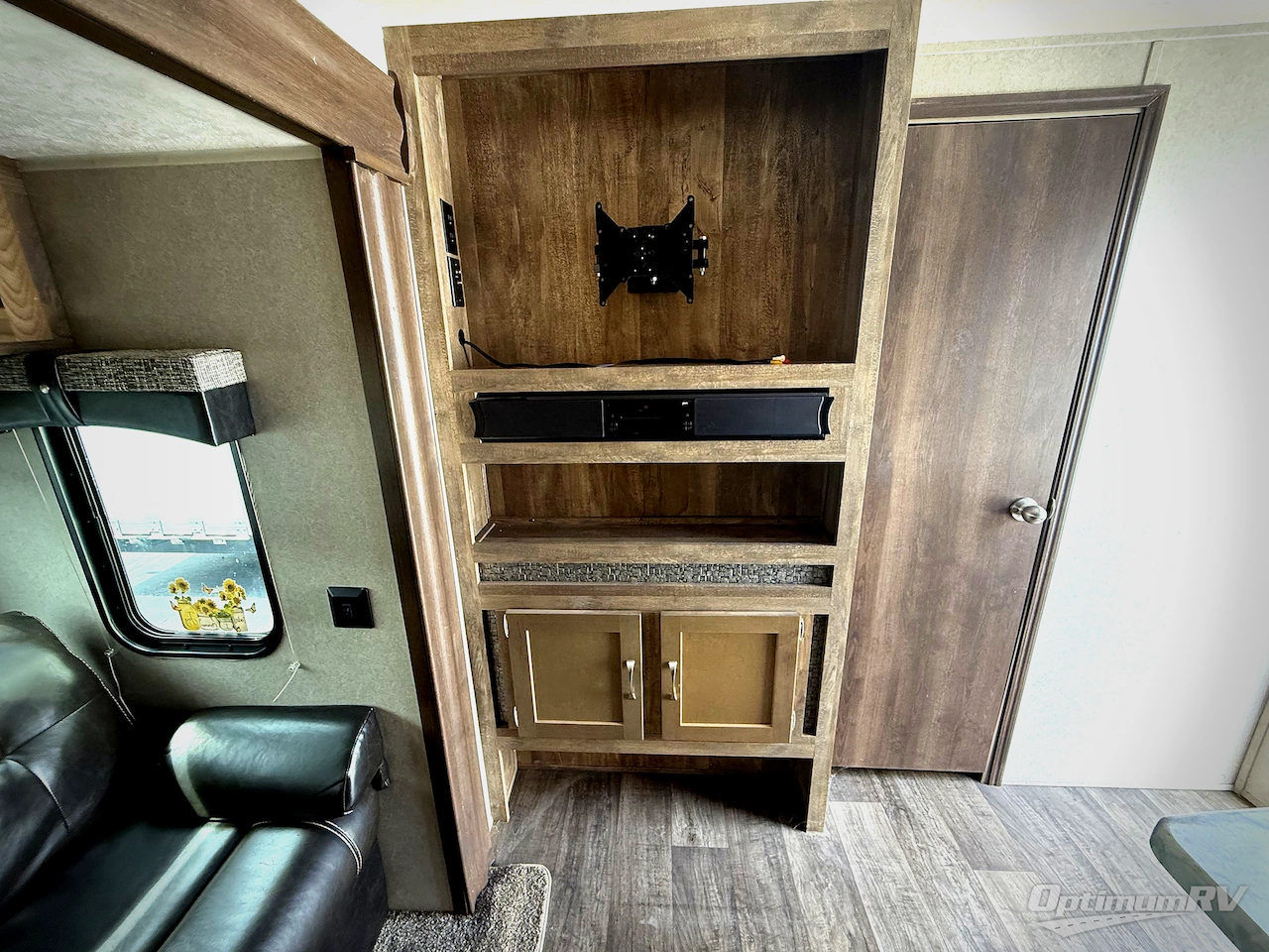 2018 Palomino Puma 30FBSS Photo 7