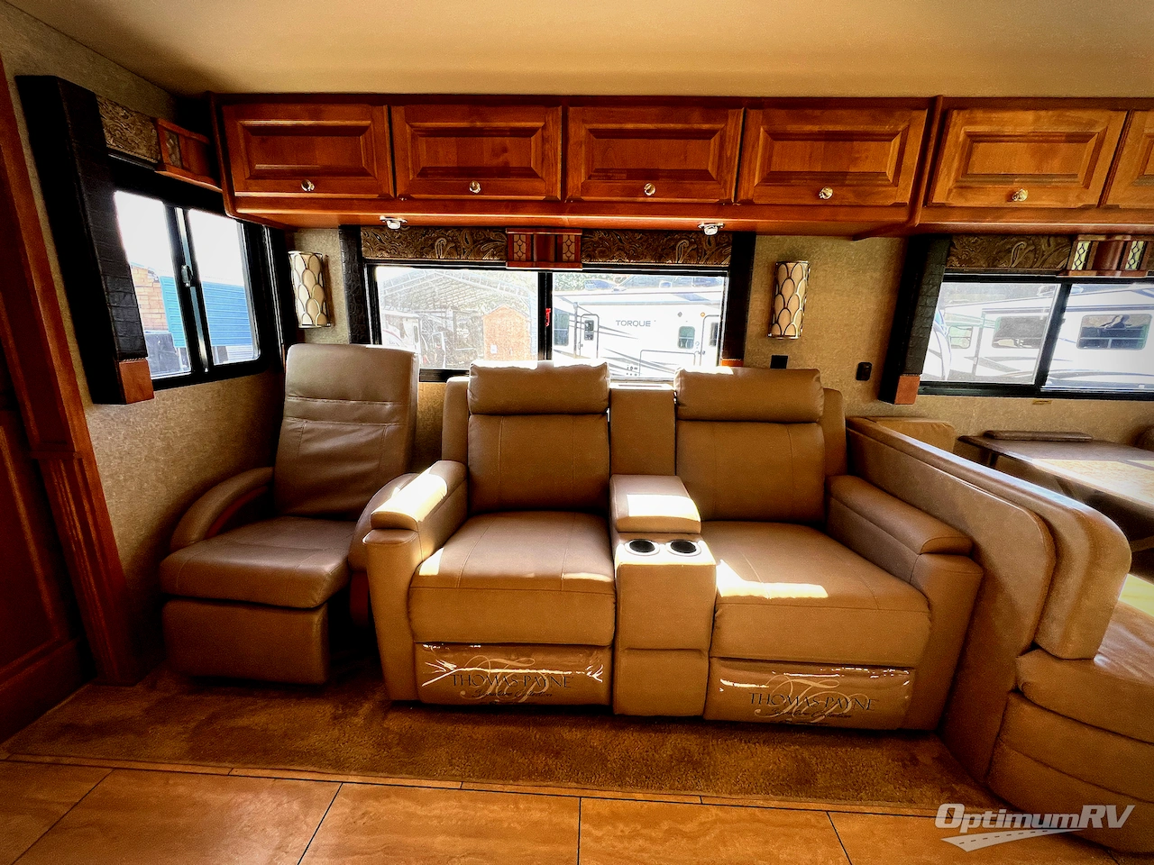 2017 Tiffin Allegro 31 SA Photo 6