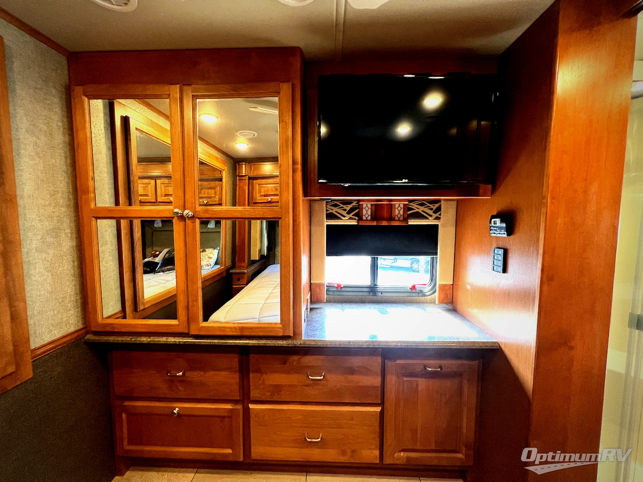 2017 Tiffin Allegro 31 SA Photo 21