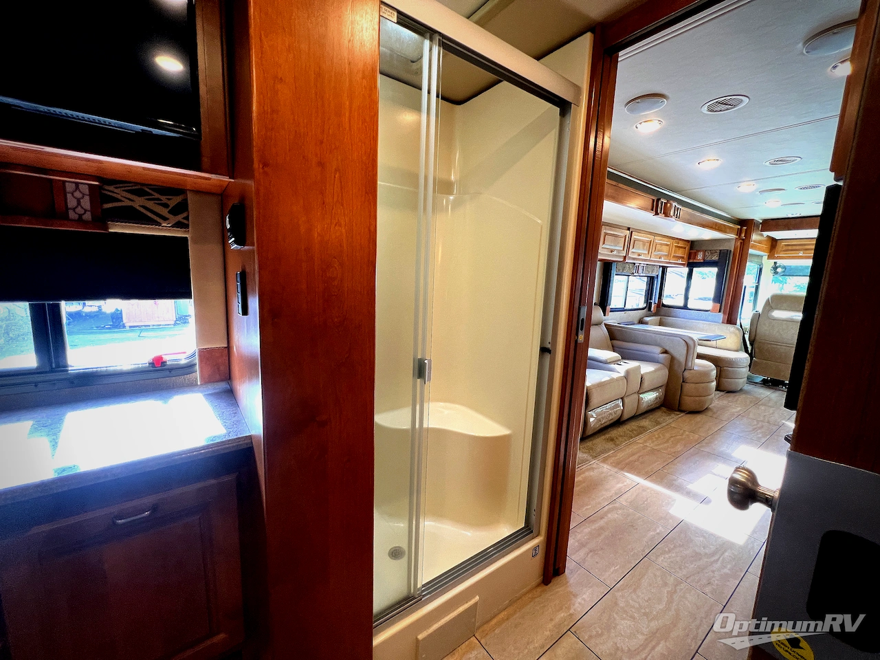2017 Tiffin Allegro 31 SA Photo 22