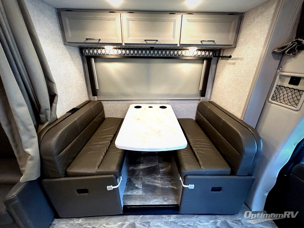 2023 Thor Quantum Sprinter MB24 Photo 13