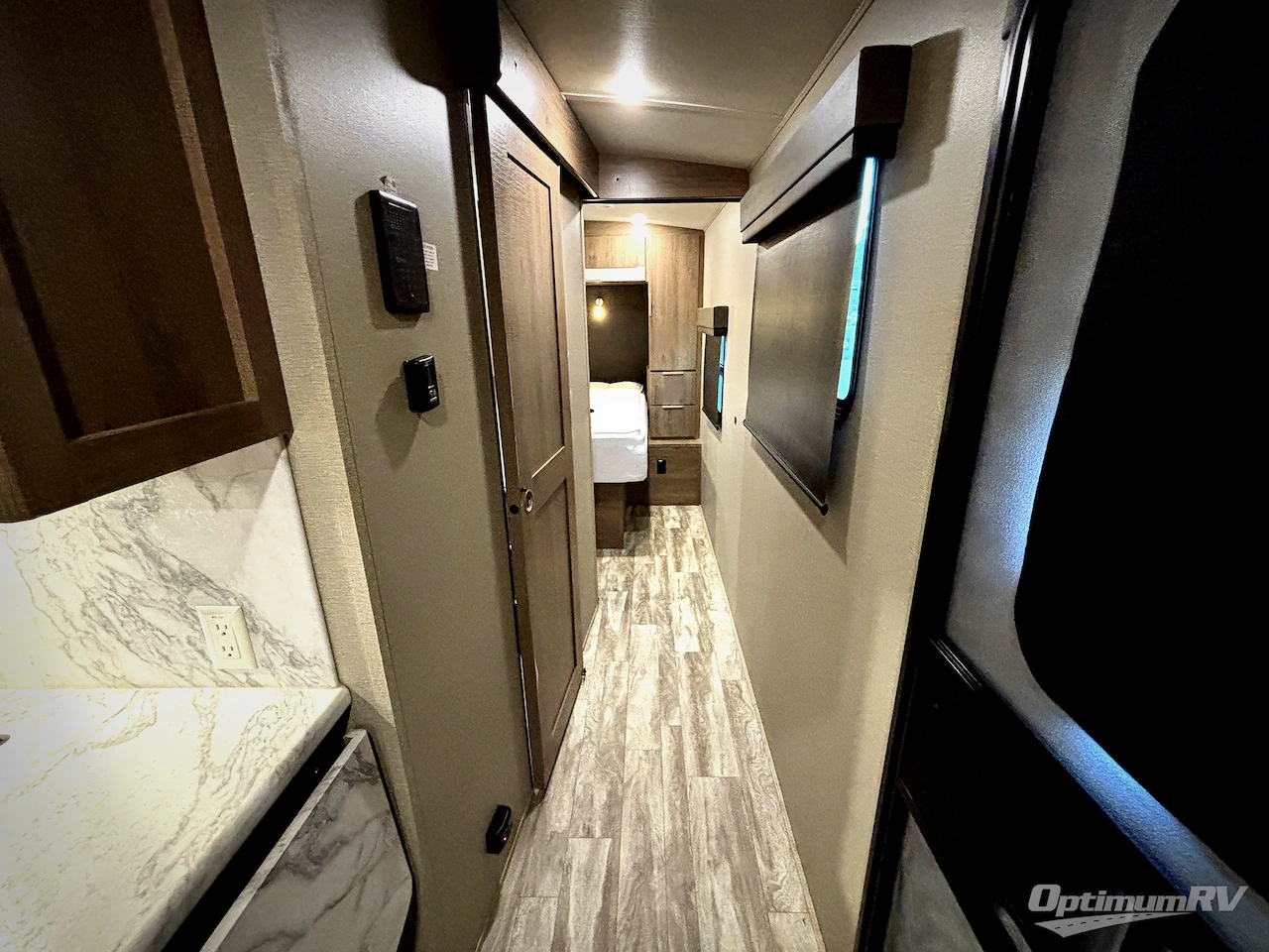 2021 Grand Design Imagine 3100RD Photo 6