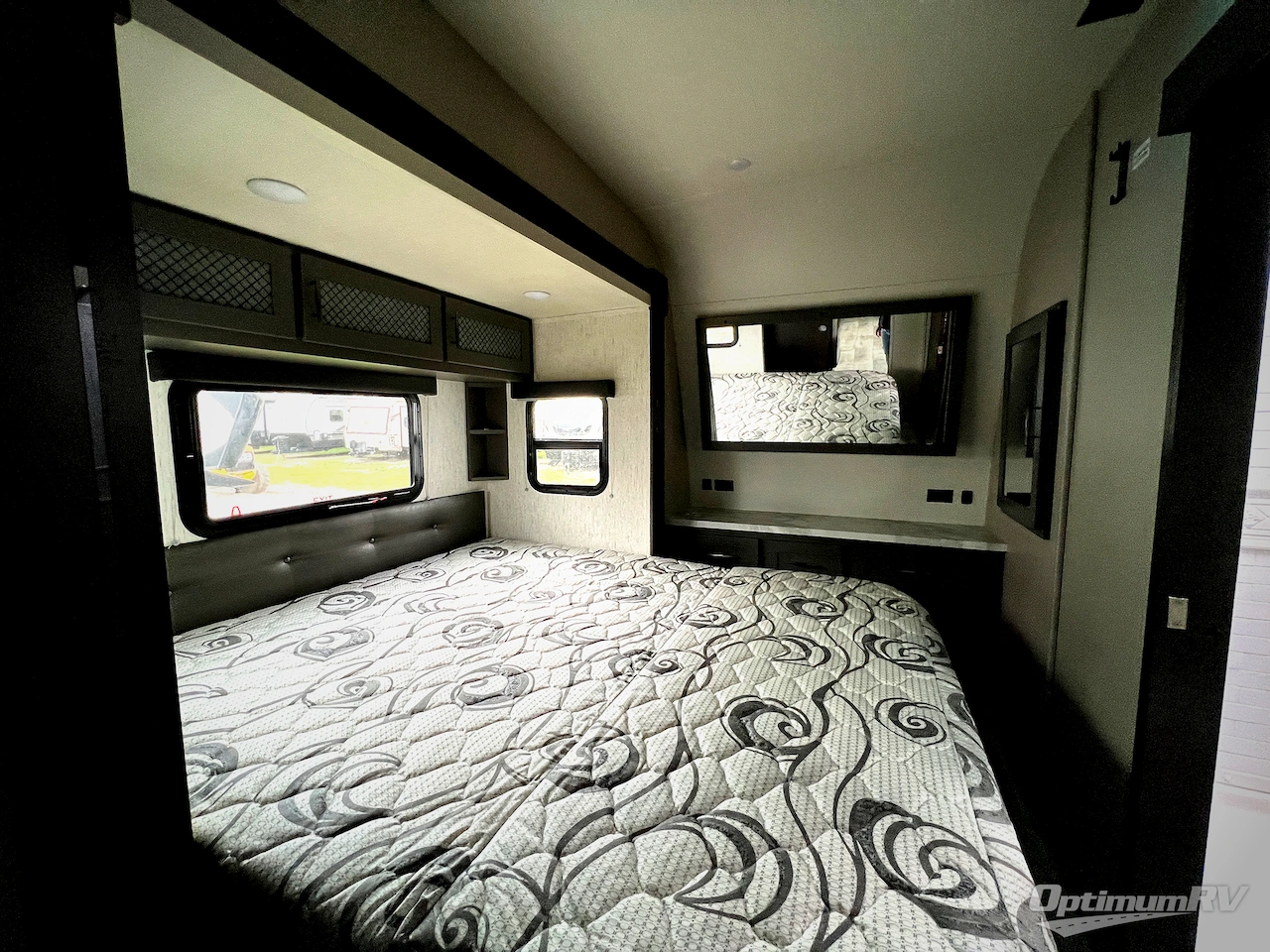 2022 Grand Design Momentum G-Class 23G Photo 15