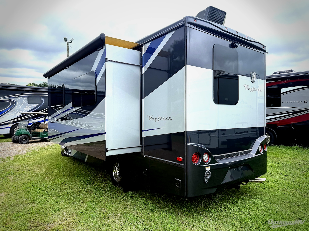 2019 Tiffin Wayfarer 25 RW Photo 3