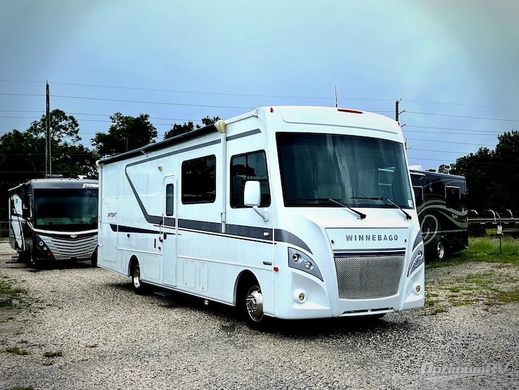 2019 Winnebago Intent 31P RV Photo 1