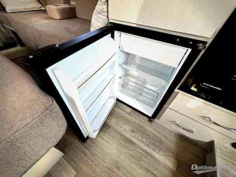 2024 Thor Tellaro 20L RV Photo 3