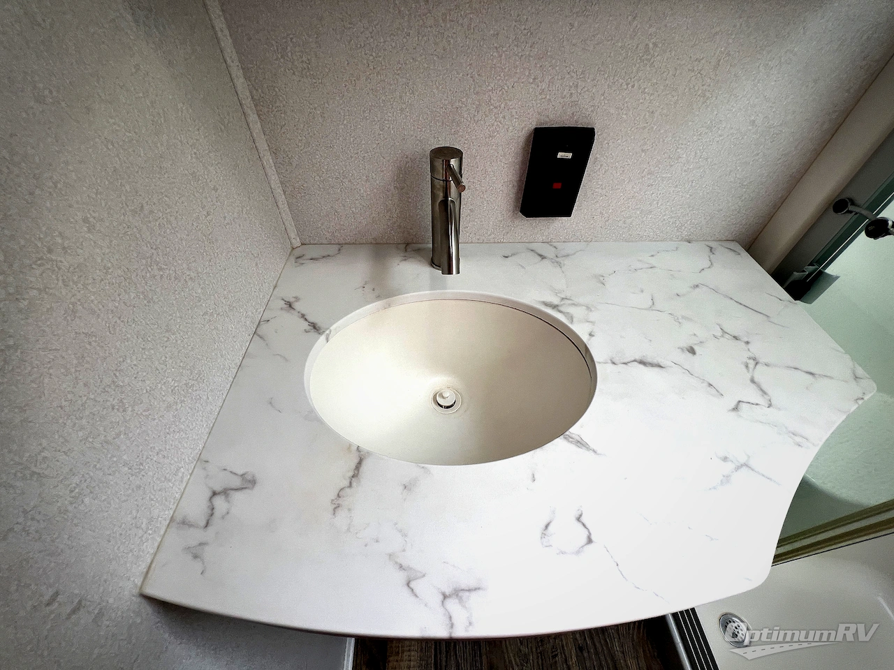 2020 Keystone Fuzion 373 Photo 25