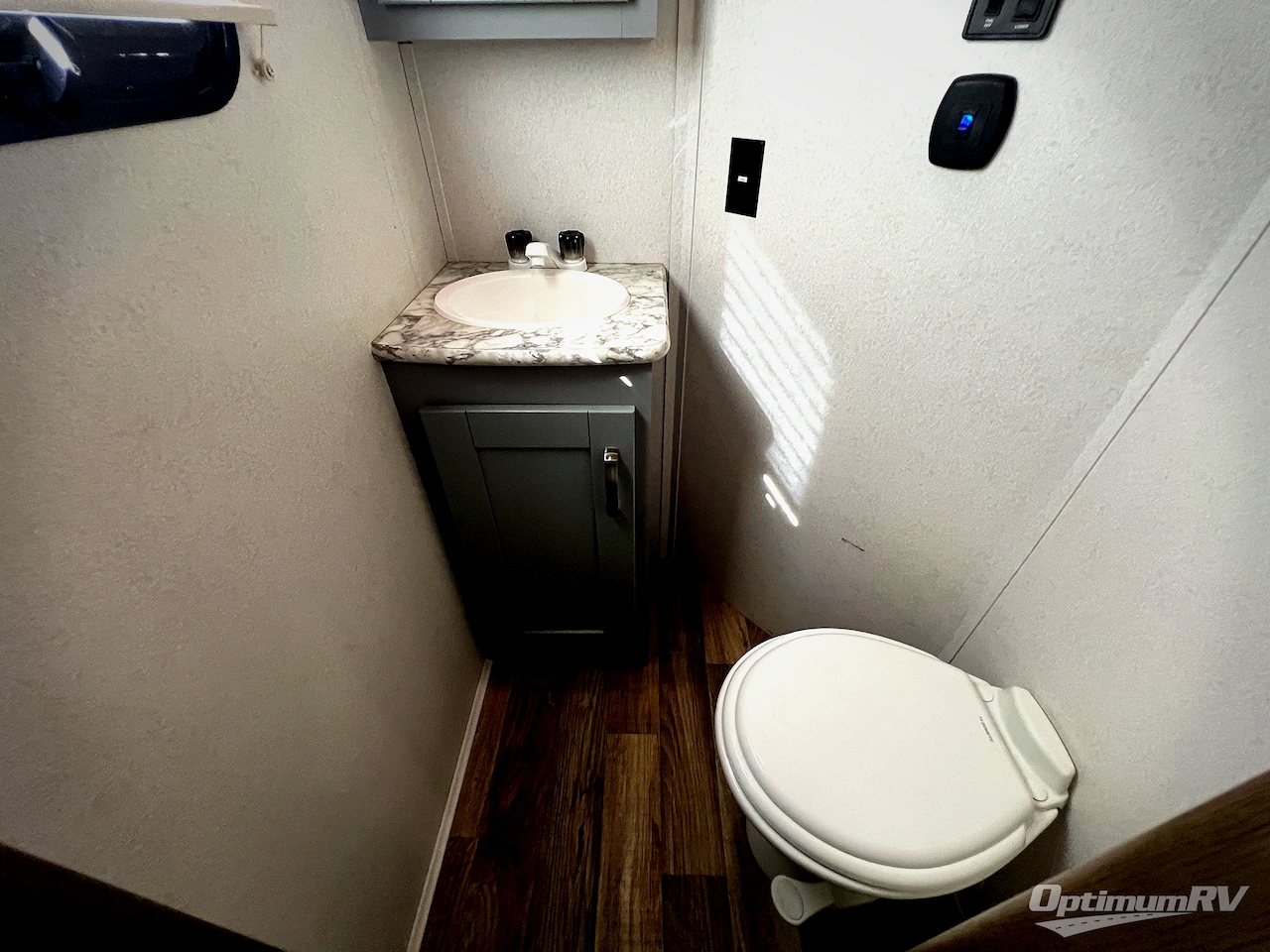 2020 Keystone Fuzion 373 Photo 9