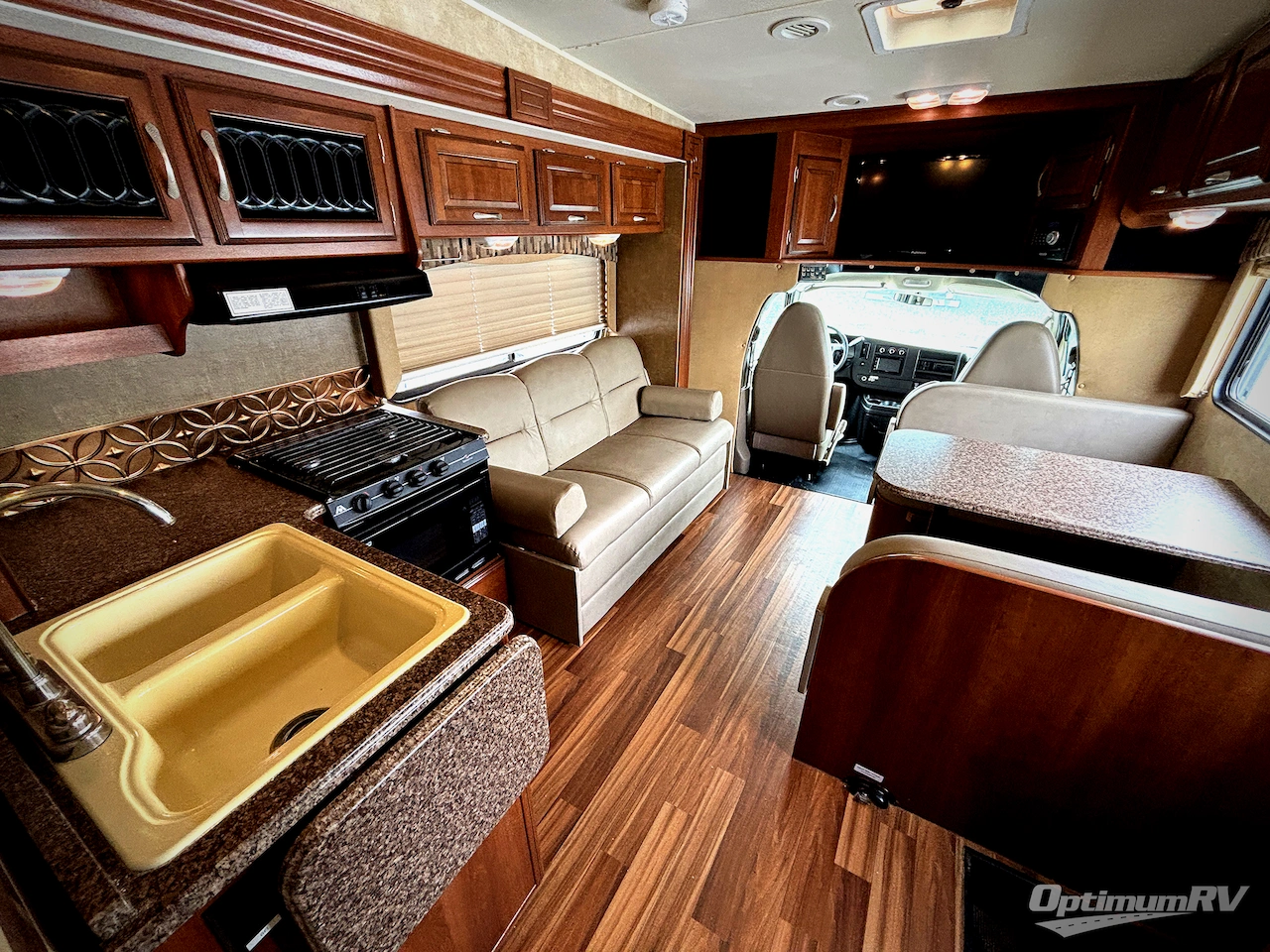 2014 Coachmen Concord 280LE Photo 5