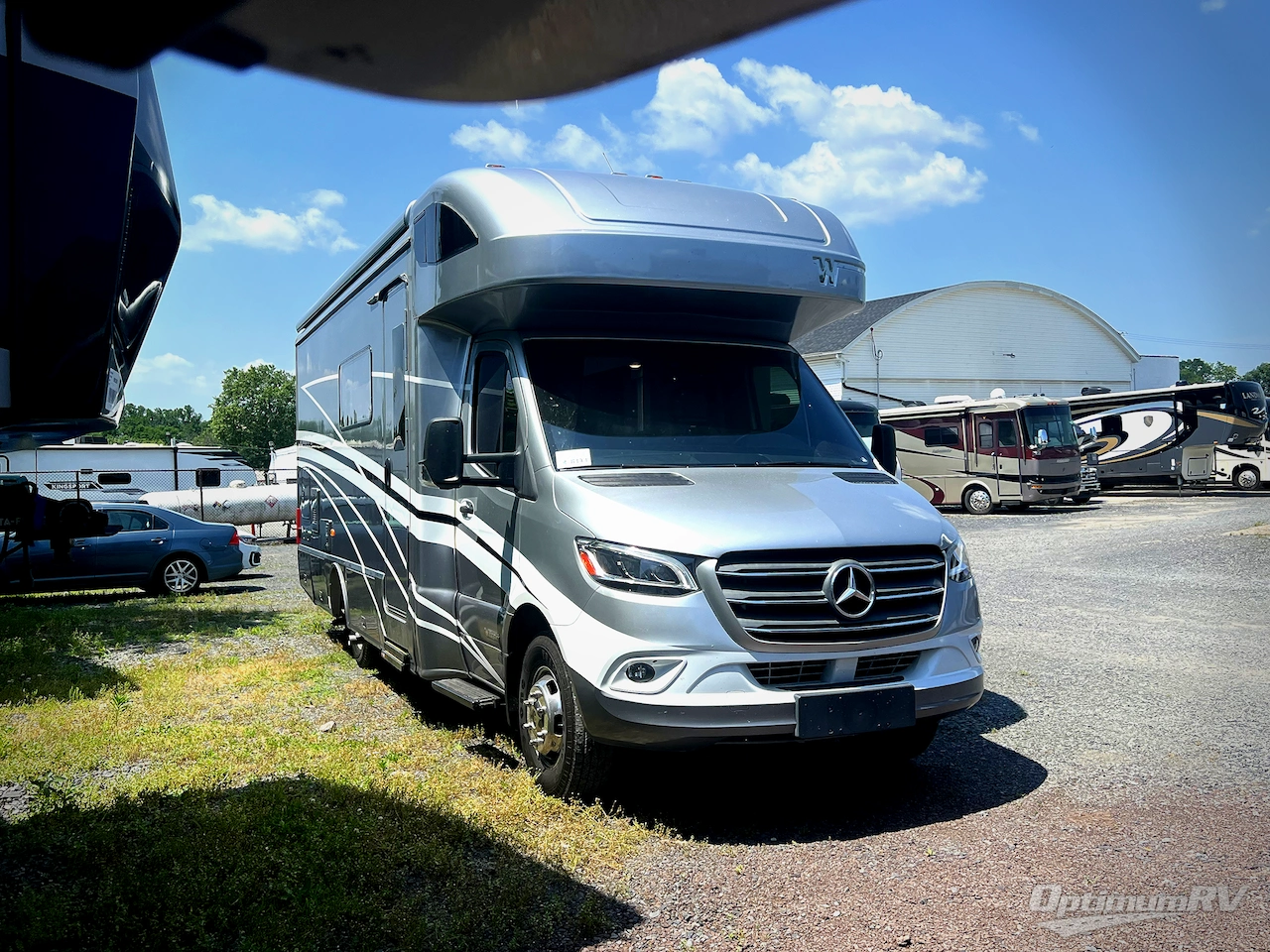 2020 Winnebago Navion 24D Photo 1