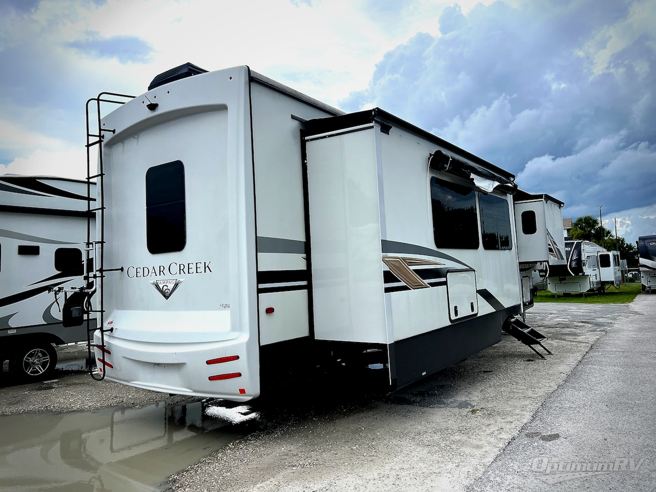 2021 Forest River Cedar Creek Champagne Edition 38EKS Photo 3