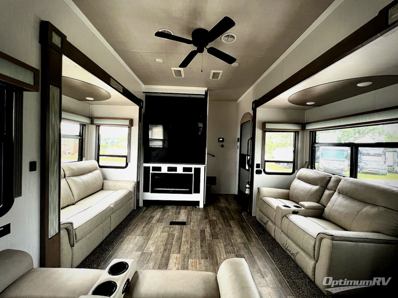 2021 Forest River Cedar Creek Champagne Edition 38EKS Photo 5