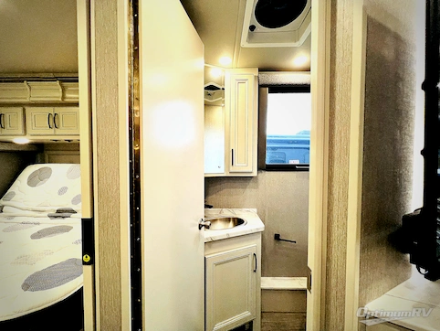 2023 Fleetwood Frontier 36SS RV Photo 3