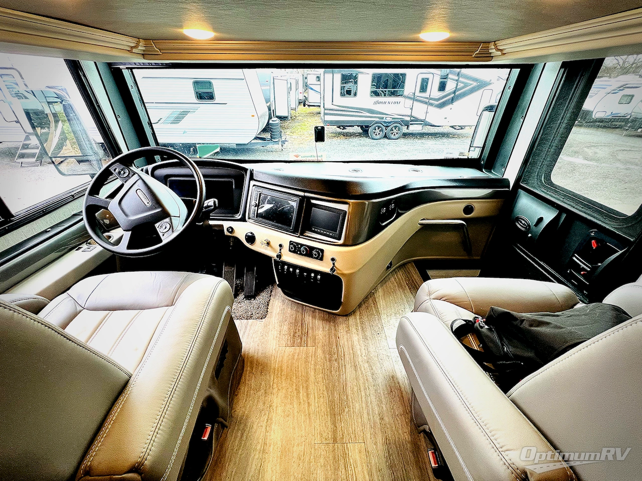 2023 Fleetwood Frontier 36SS Photo 5