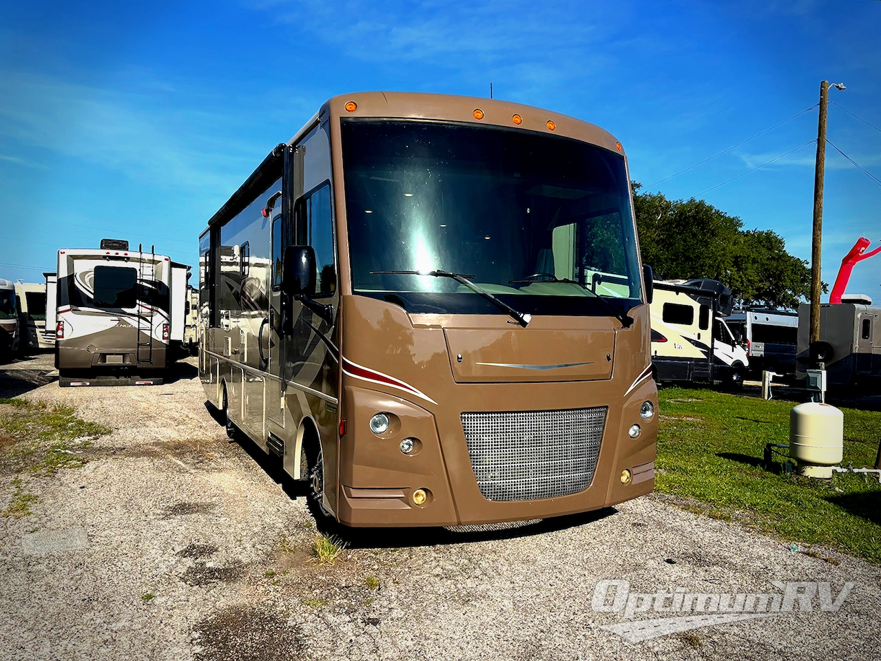 2016 Winnebago Vista 31KE Photo 1