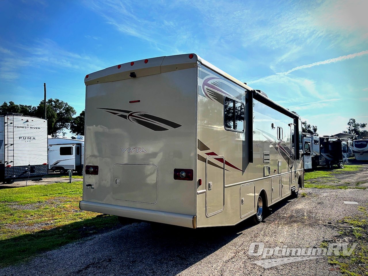 2016 Winnebago Vista 31KE Photo 2