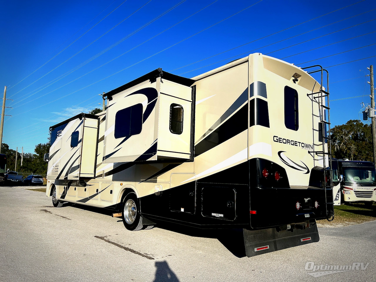 2019 Forest River Georgetown 5 Series 34H5 Photo 2