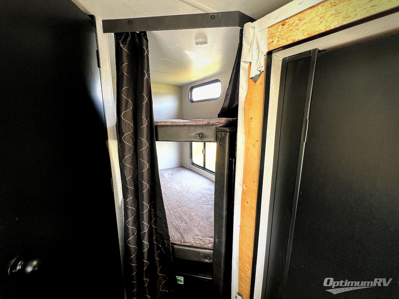 2022 Forest River Cherokee Grey Wolf 26BRB Photo 10