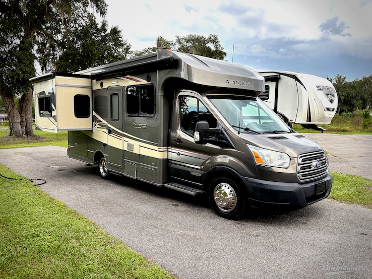 2017 Winnebago Fuse 23T RV Photo 1