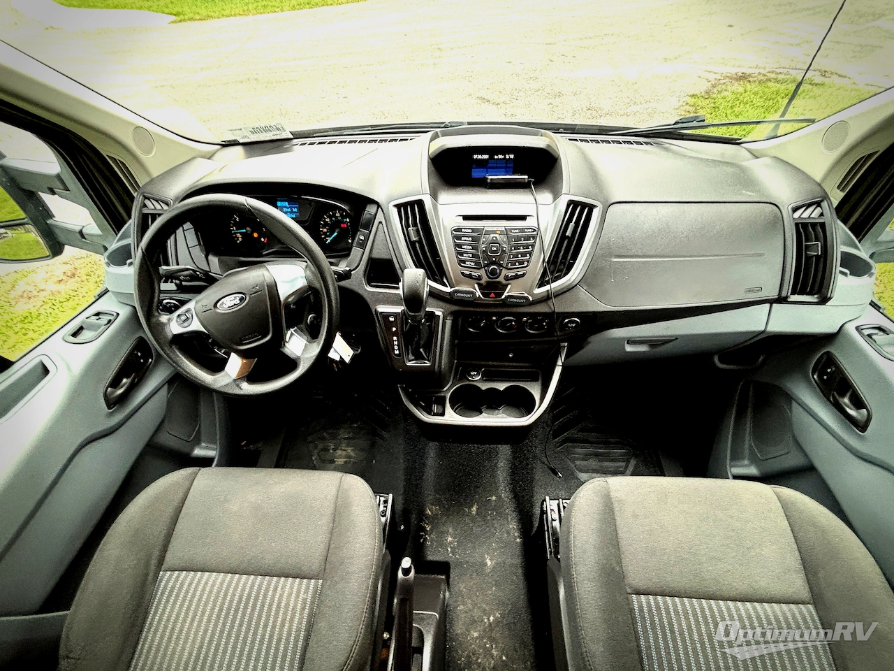 2017 Winnebago Fuse 23T Photo 8