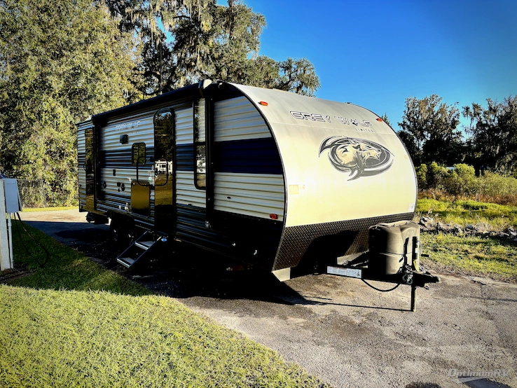 2022 Forest River Cherokee Grey Wolf 23DBH RV Photo 1