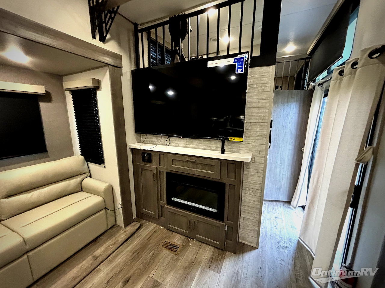 2026 Coachmen Catalina Destination Series 44CONDO Photo 18