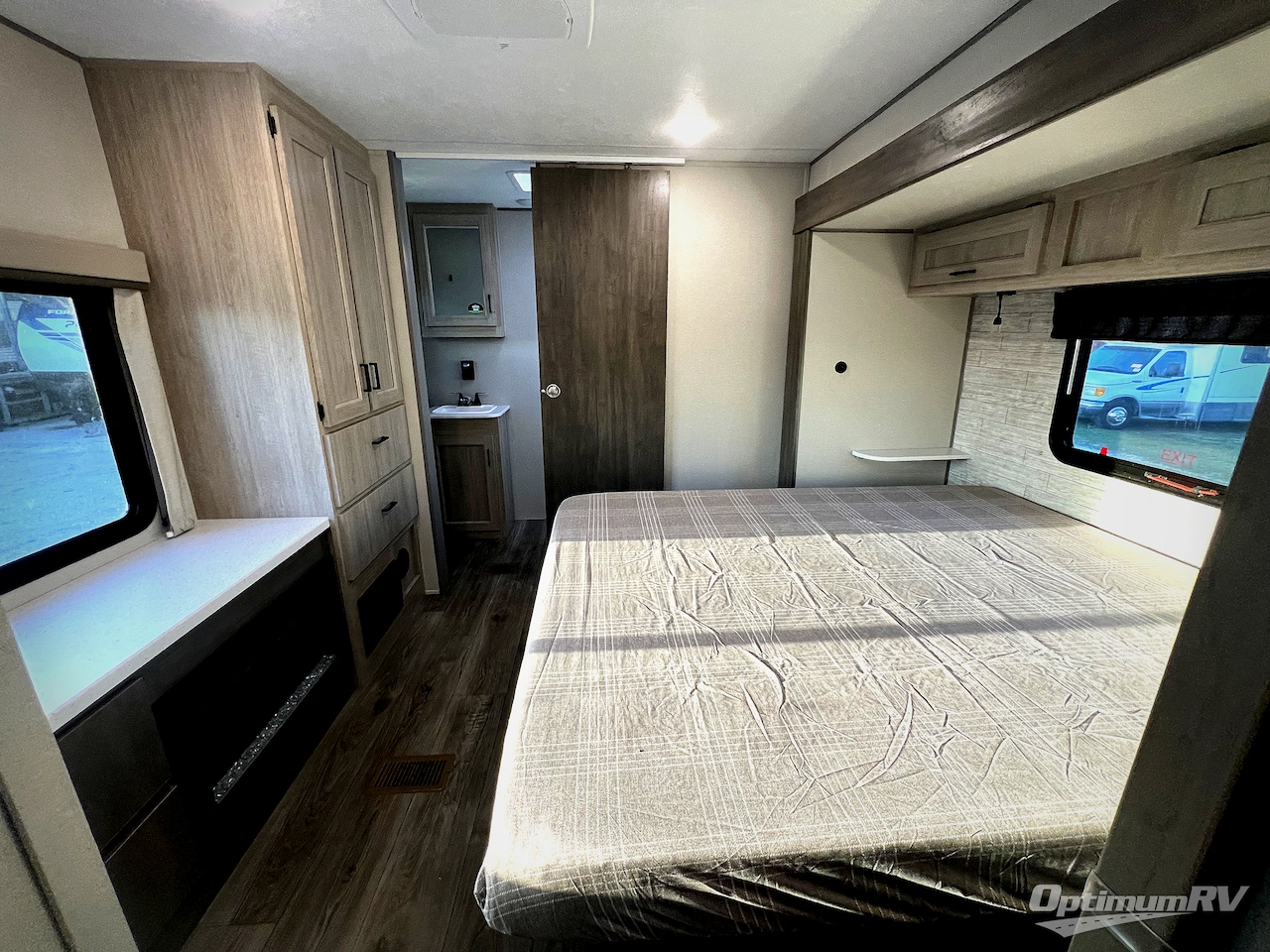 2026 Coachmen Catalina Legacy Edition 333DBDSCK Photo 19