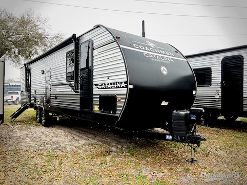 New 2026 Coachmen RV Catalina Legacy Edition 333DORM Featured Photo