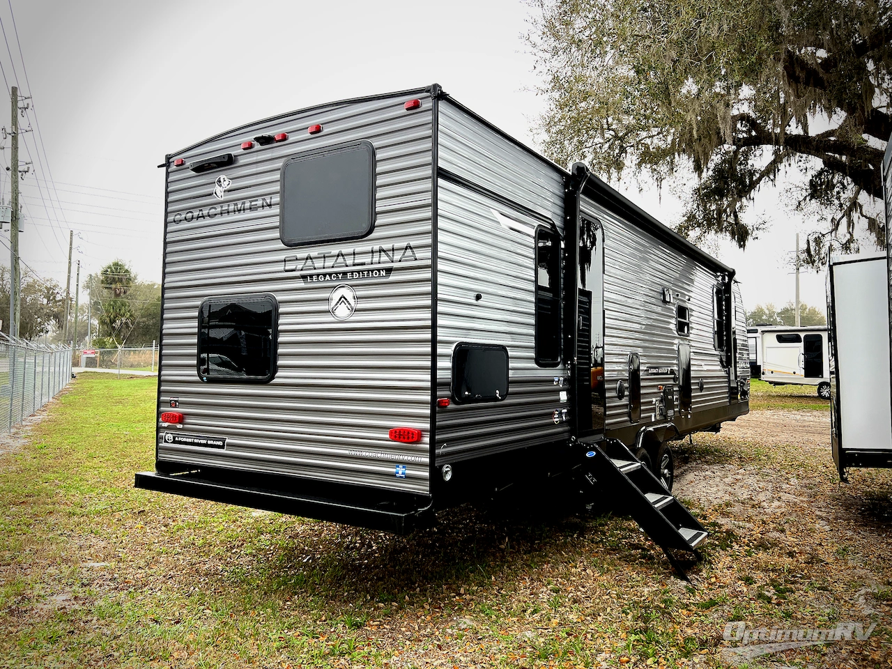 2026 Coachmen Catalina Legacy Edition 333DORM Photo 3