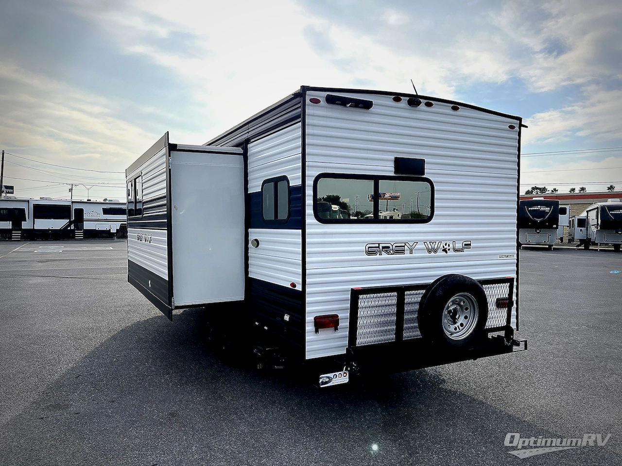 2024 Forest River Cherokee Grey Wolf 22CE Photo 3