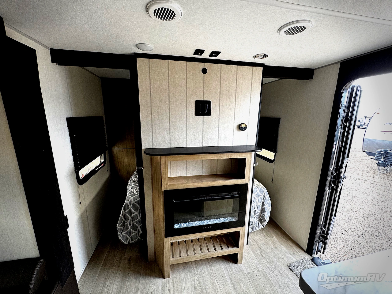 2026 Forest River Cherokee Grey Wolf 26DBH Photo 7