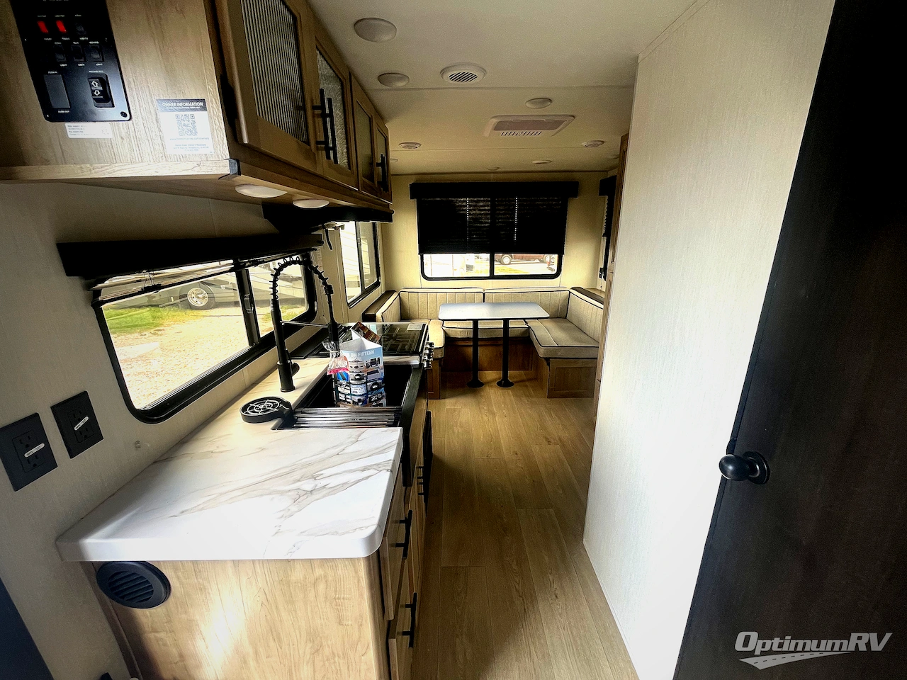2026 Forest River Cherokee Grey Wolf 20RDSE Photo 4