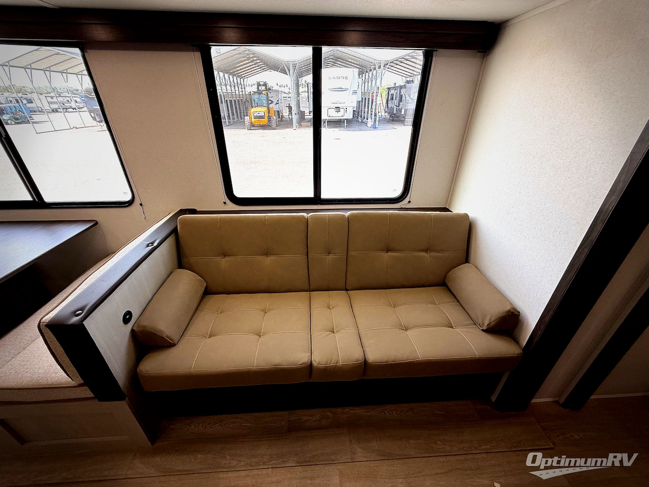 2027 Forest River Cherokee Alpha Wolf 27BHX Photo 7