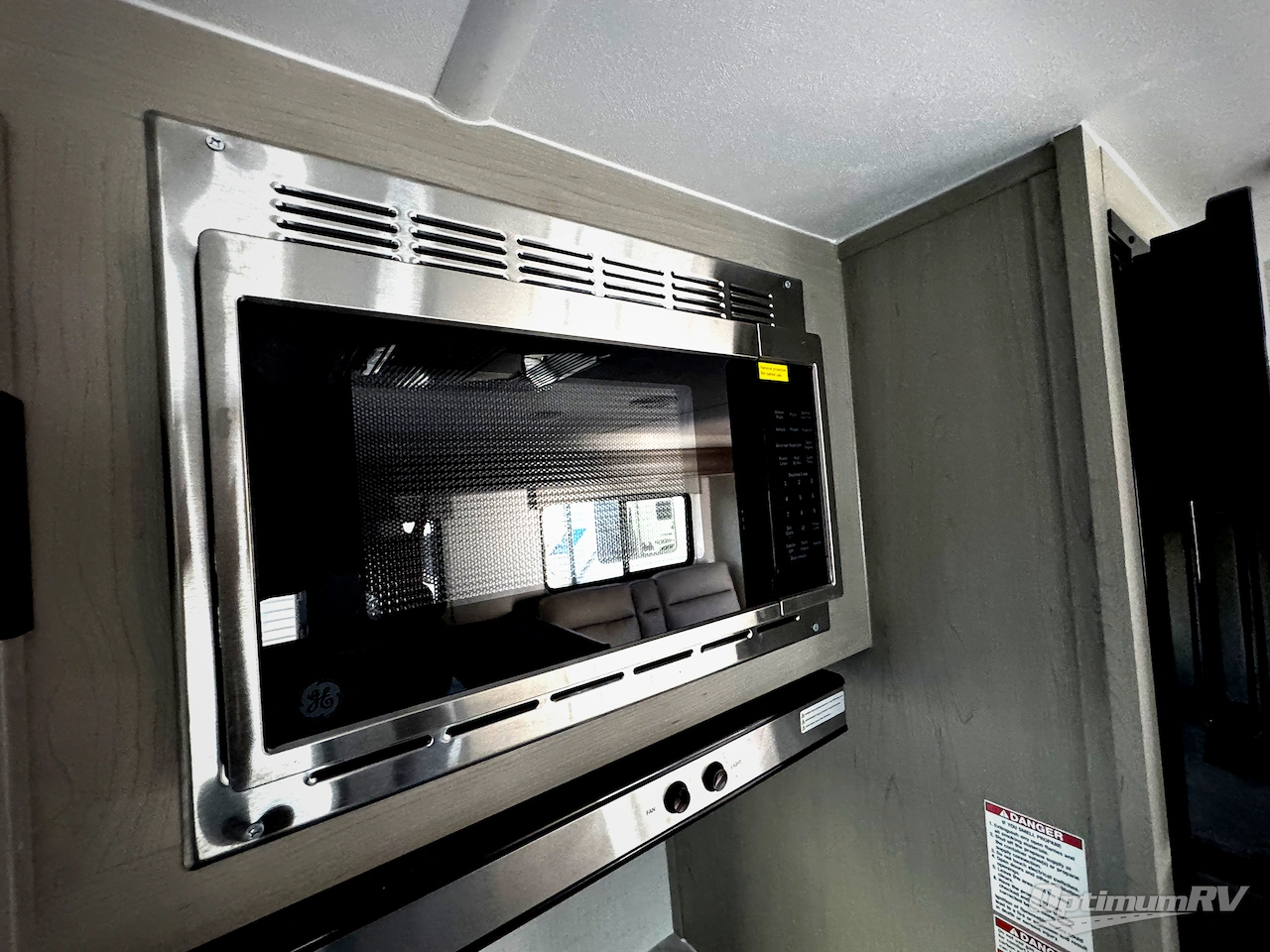 2026 Coachmen Clipper 6K Series 282DORM Photo 15