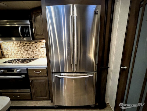 2020 Keystone Montana 3121RL RV Photo 3