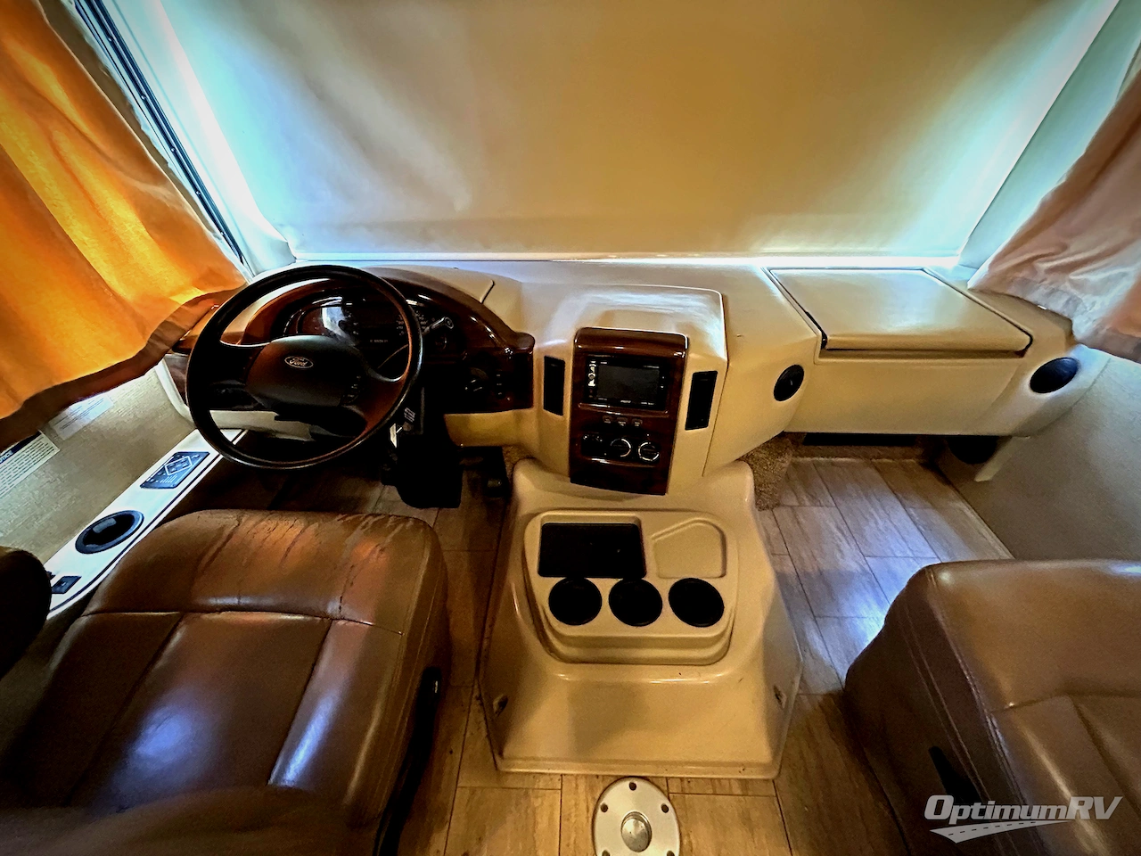 2019 Thor Freedom Traveler A30 Photo 8