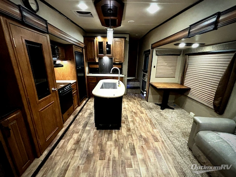 2016 Grand Design Reflection 303RLS RV Photo 2