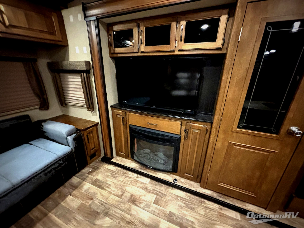 2016 Grand Design Reflection 303RLS Photo 16