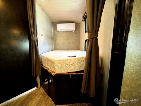 2018 Heartland North Trail 31BHDD King RV Photo 3