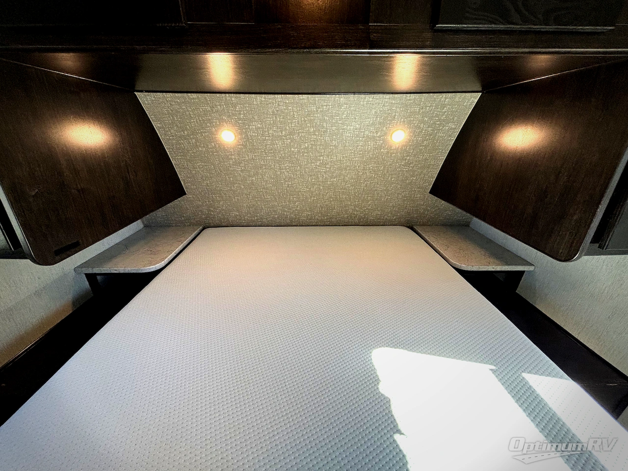 2018 Heartland North Trail 31BHDD King Photo 6