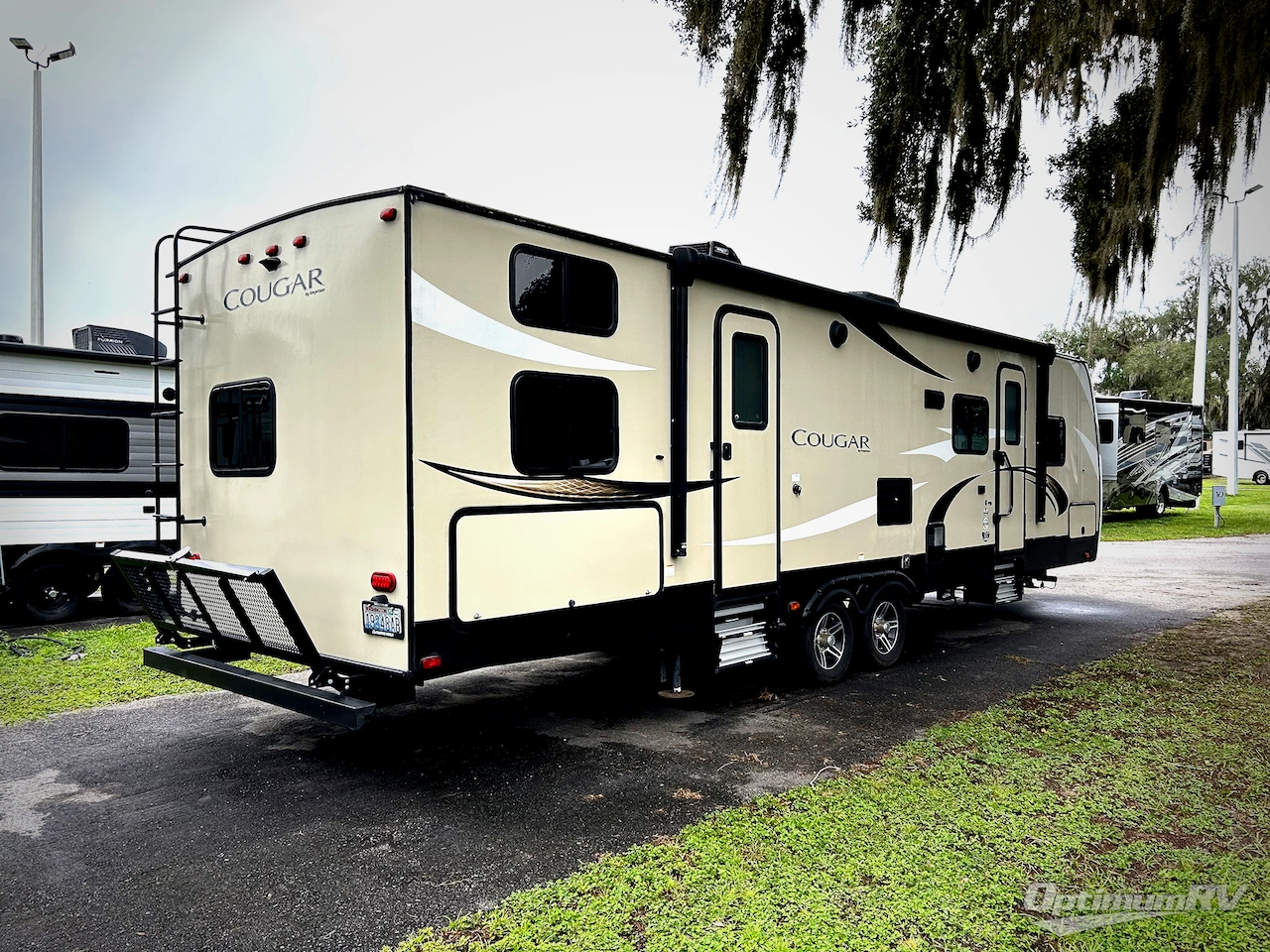 2018 Keystone Cougar Half-Ton Series 31SQBWE Photo 2