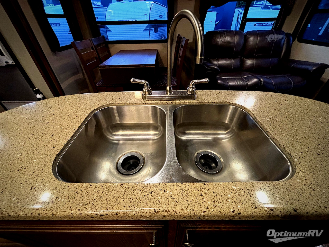 2016 Keystone Cougar X-Lite 30RLI Photo 14