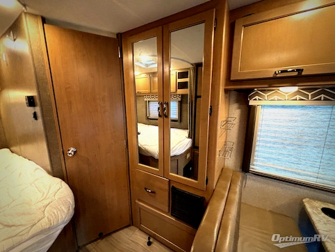2020 Thor Daybreak 22GO RV Photo 4
