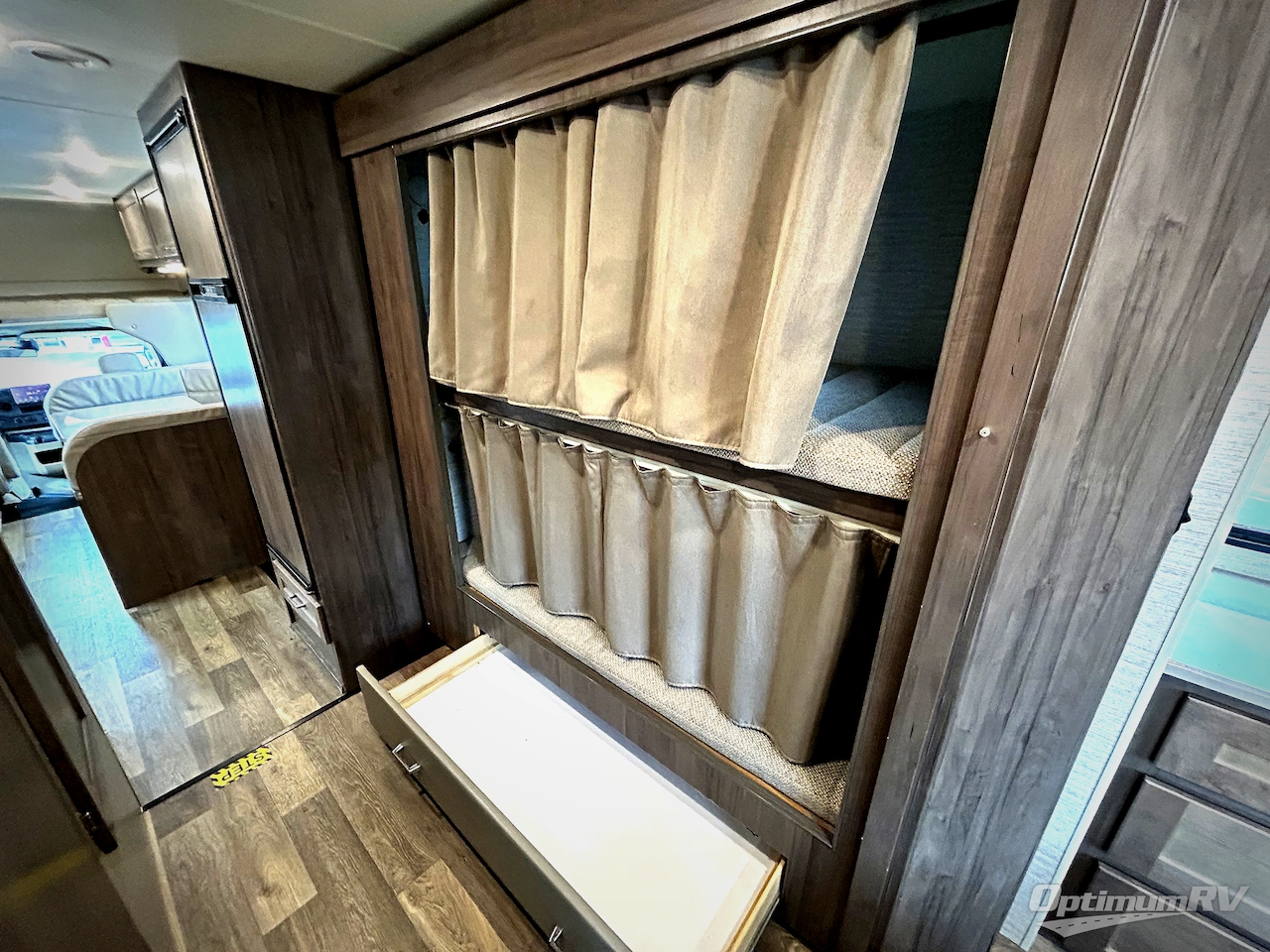2022 Winnebago Minnie Winnie 31H Photo 22