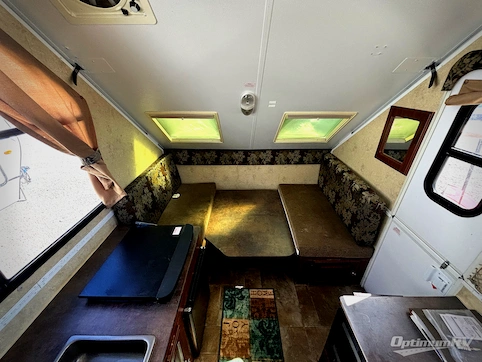 2014 Forest River Flagstaff Classic T12BH RV Photo 4